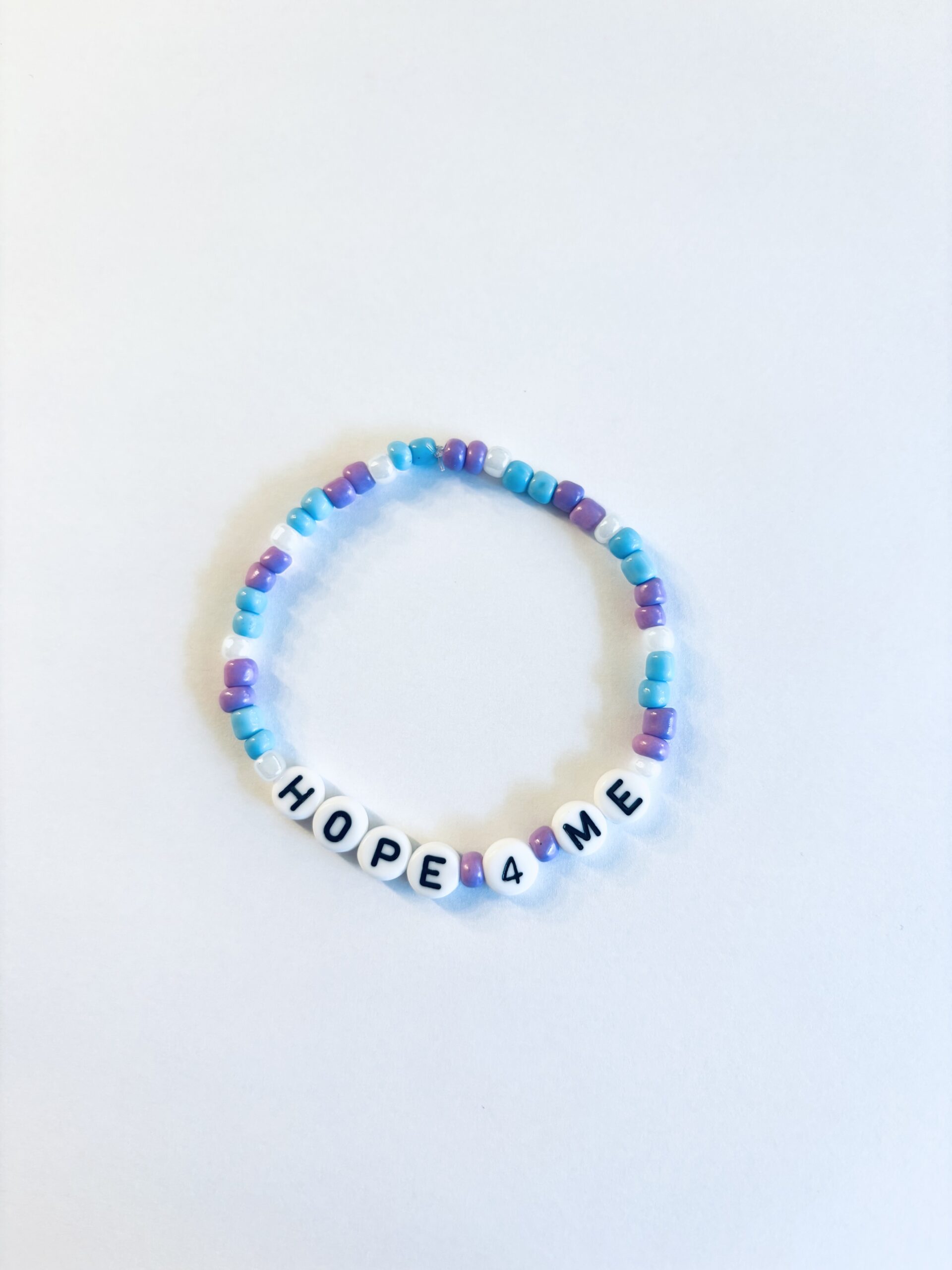 Armband (vit text) HOPE 4 ME